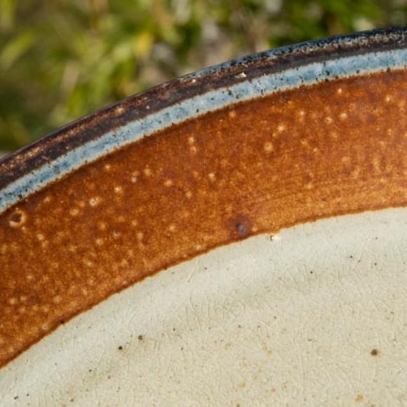 Monroe Salt Works Northern Fruits Pears and Strawberries Large Dinner Plate 11" - Picture 4 of 8